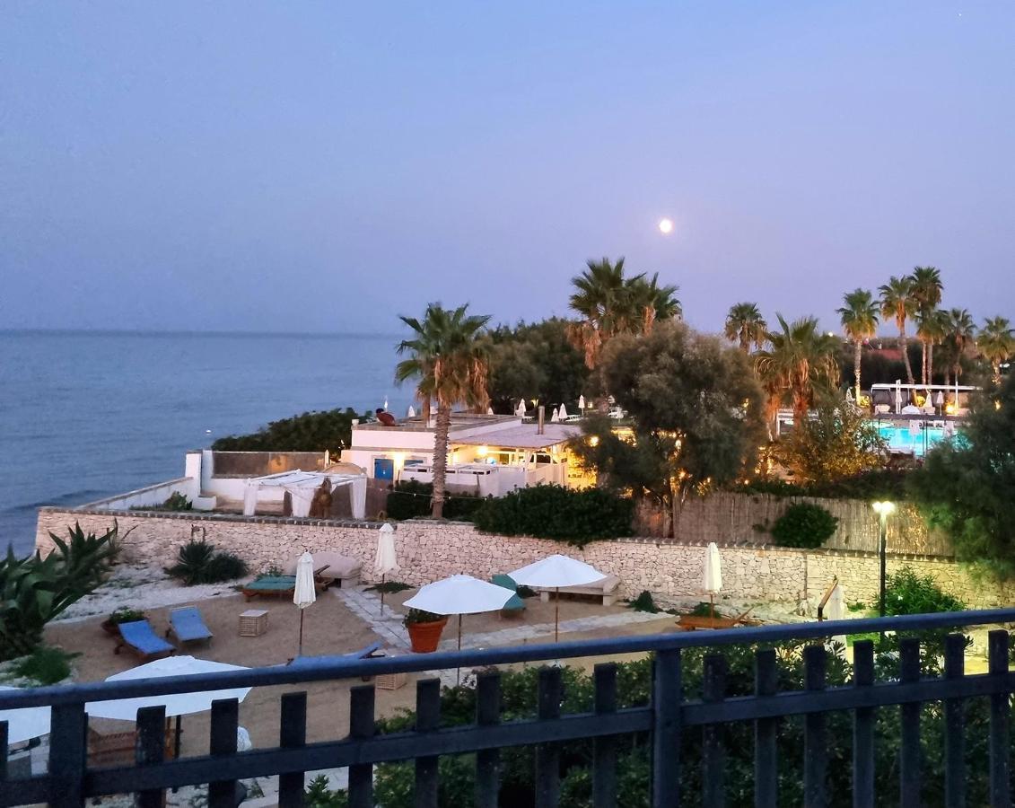 Bed and Breakfast Aurelia Sea View Torre Canne Exterior foto
